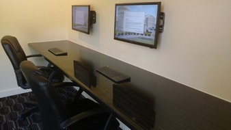 6.1-Business-Center-scaled