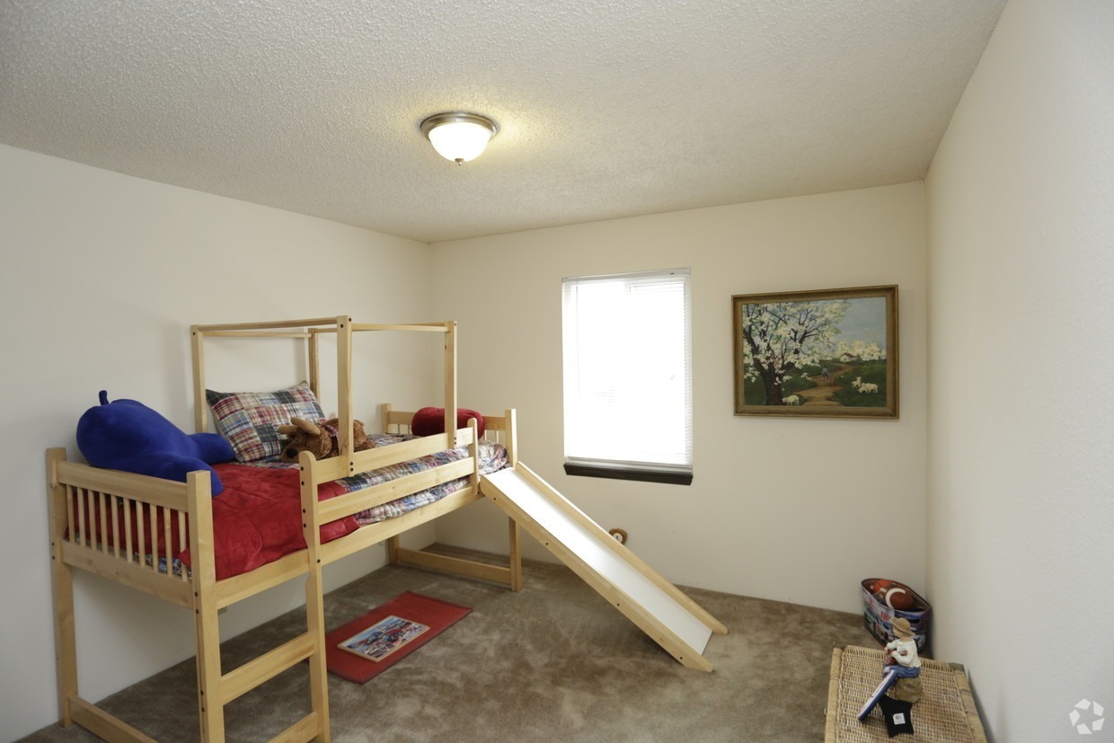 Smart apartment amenities that save renters time, money, and stress in Wichita, KS